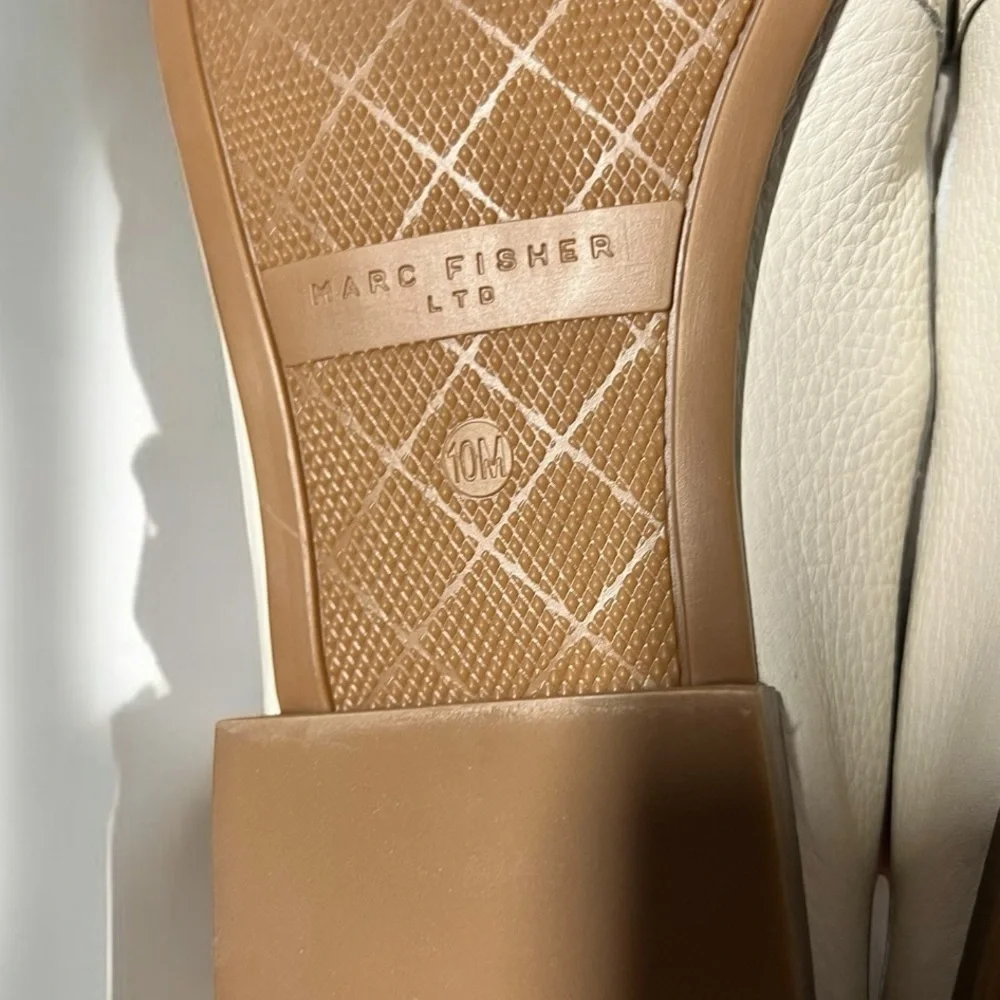 🌻NEW Marc Fisher Ivory Leather Docida Loafers | Women's Size 10